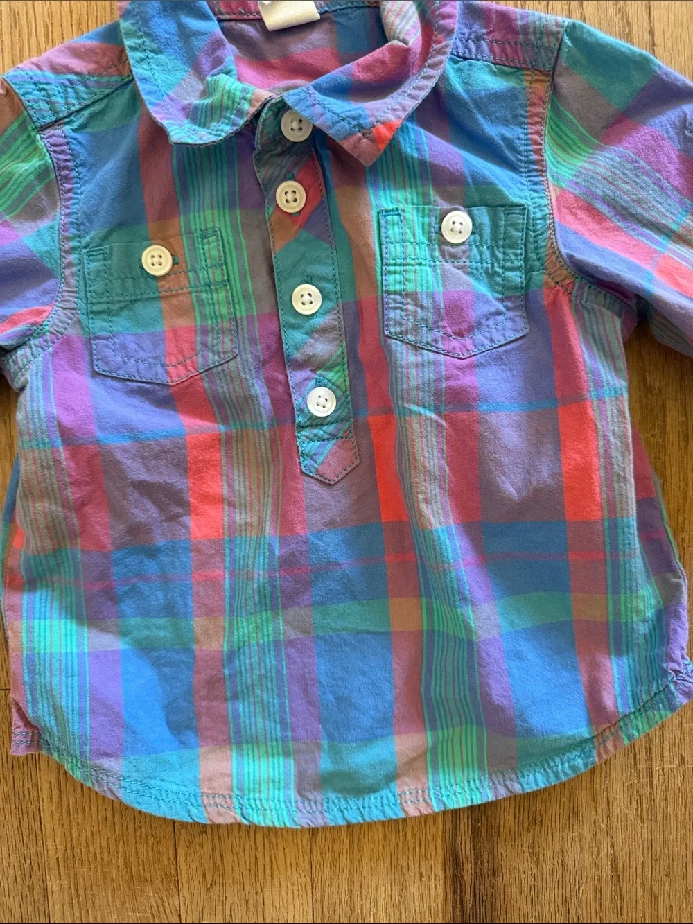 Old Navy Kids Plaid‎ Short Sleeve Button-Up Shirt Blue, Pink & Green 6-12 month